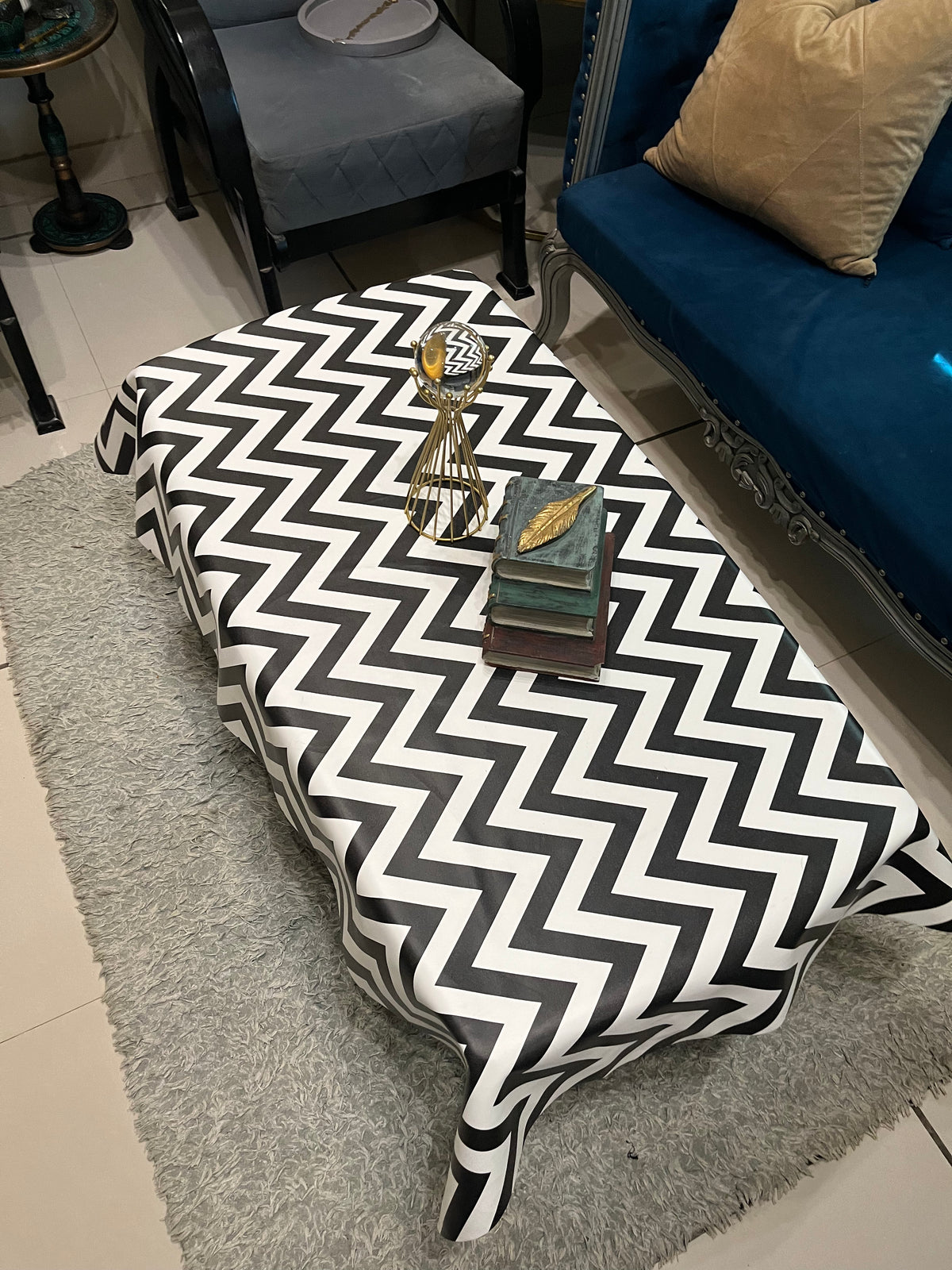 Black & White Chevron Pattern | PU Leather Table Covers
