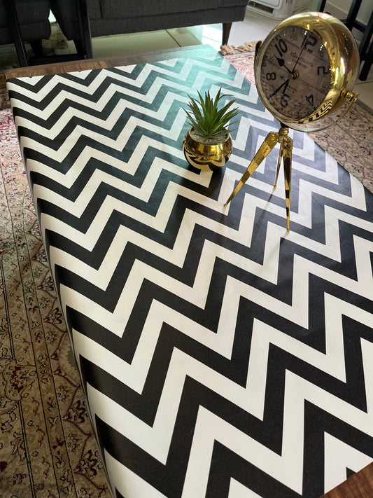 Black & White Chevron Pattern | PU Leather Table Covers